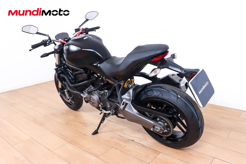 Motorbike image 6