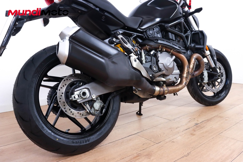 Motorbike image 3