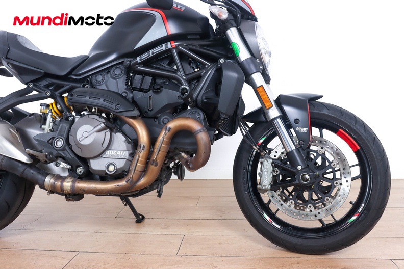 Motorbike image 13