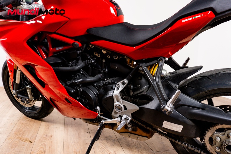 Motorbike image 8