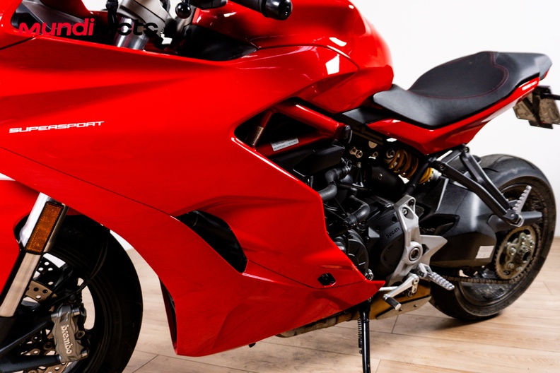 Motorbike image 9