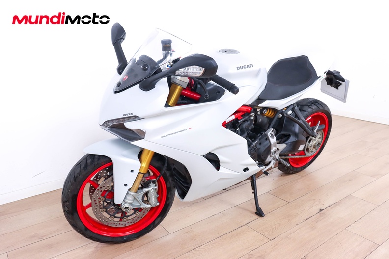 Motorbike image 7