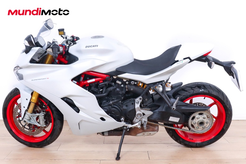 Motorbike image 5