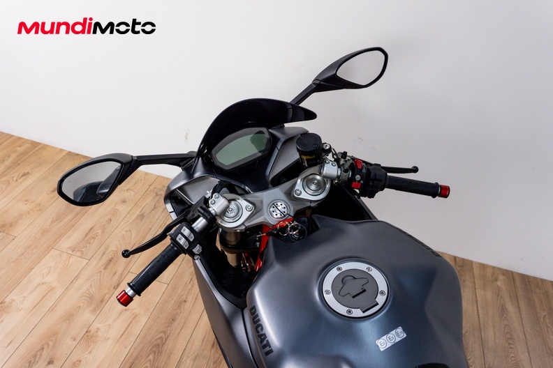Motorbike image 10