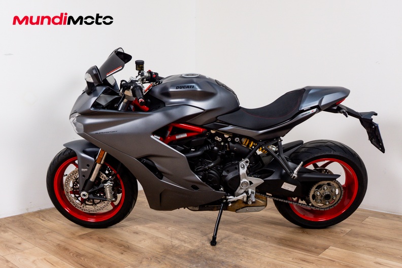 Motorbike image 5