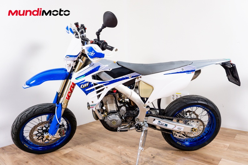 Motorbike image 5
