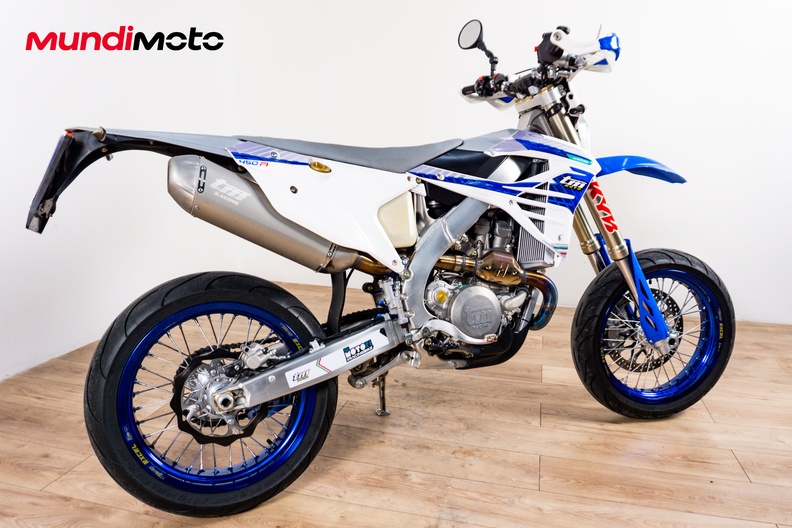 Motorbike image 2