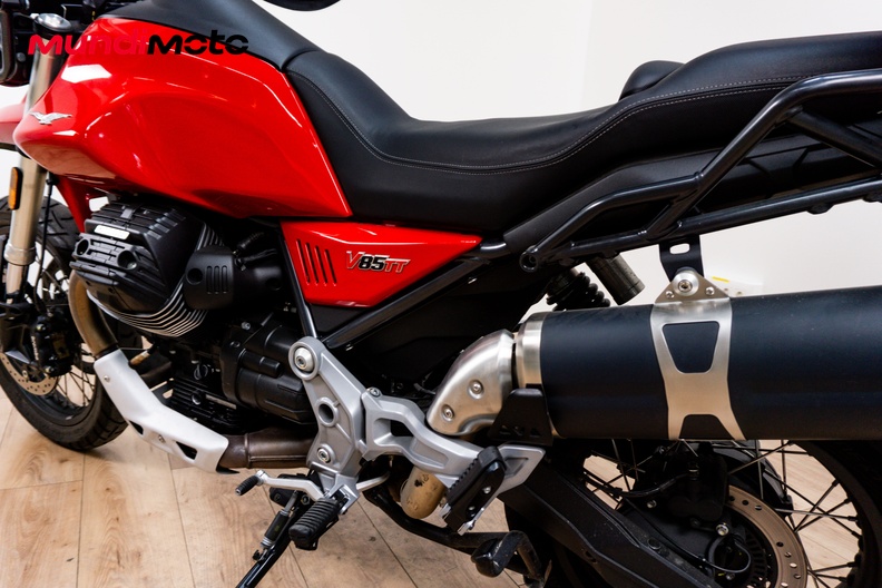 Motorbike image 8