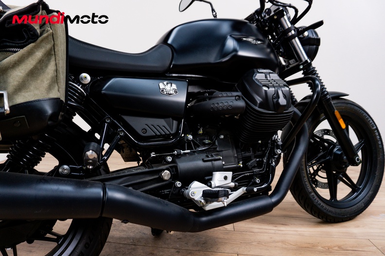 Motorbike image 3