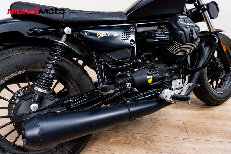 Motorbike image 3