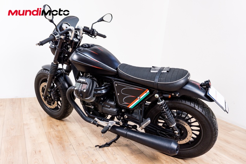 Motorbike image 7