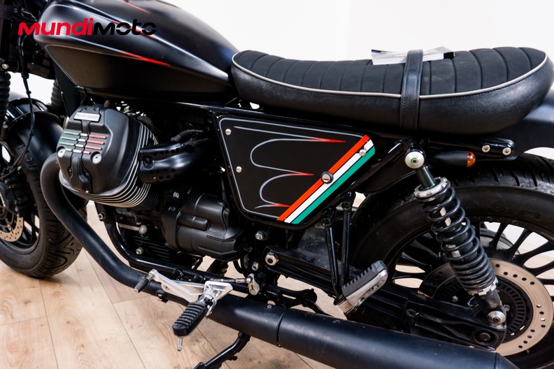 Motorbike image 8