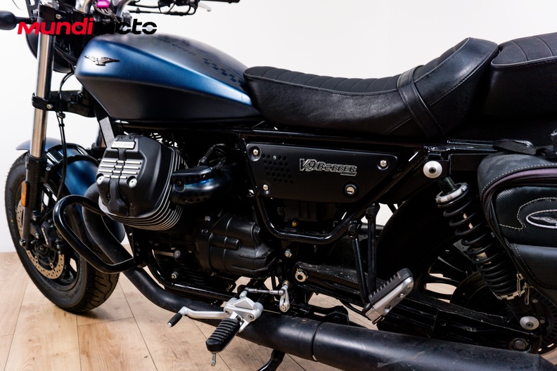 Motorbike image 8