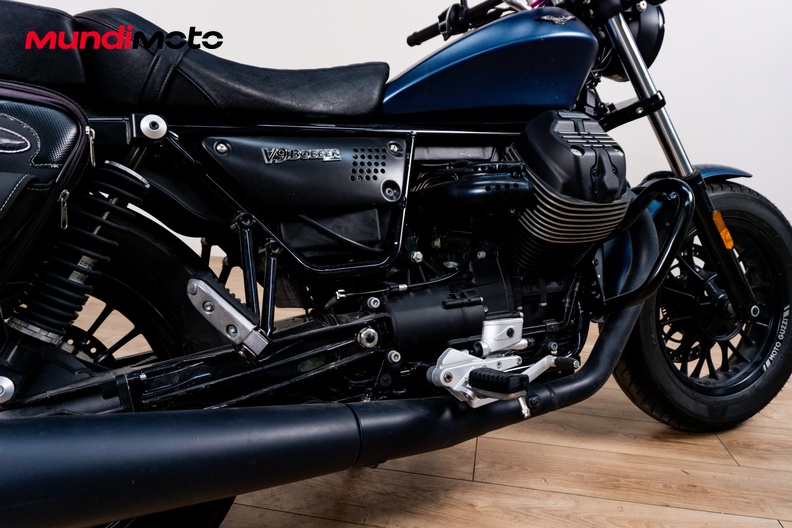 Motorbike image 3