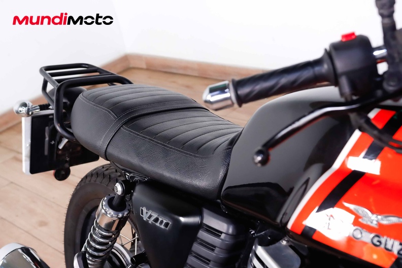 Motorbike image 13