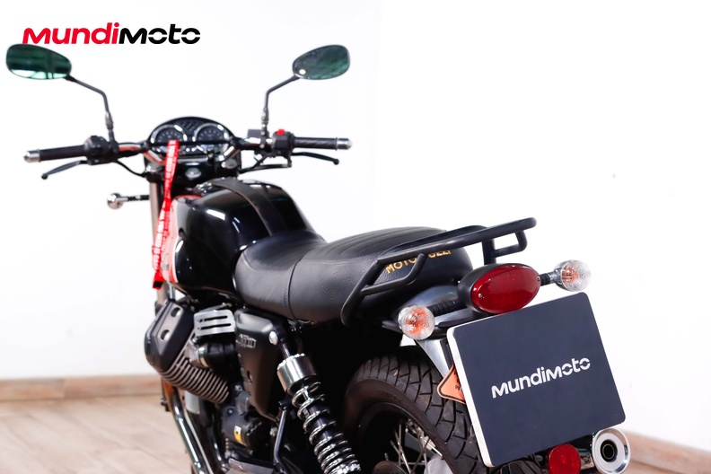 Motorbike image 9