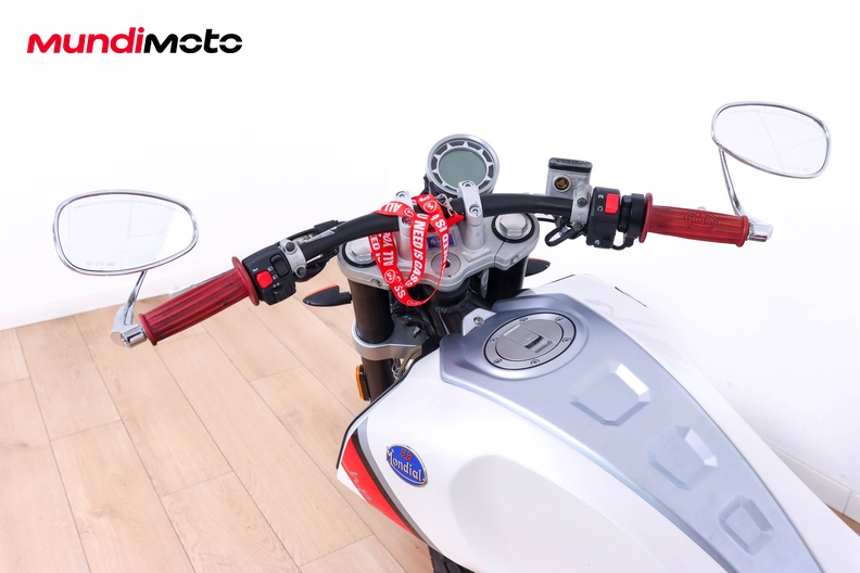 Motorbike image 10