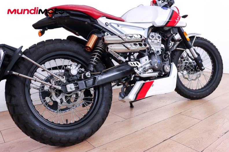 Motorbike image 3