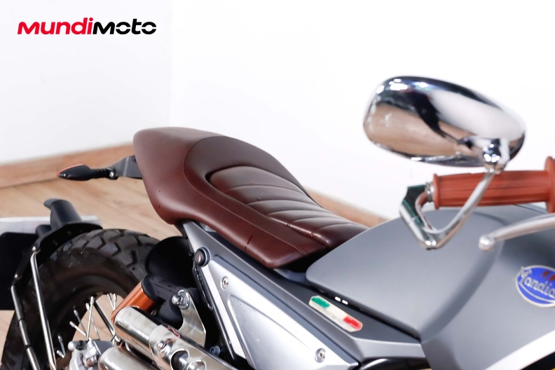 Motorbike image 13