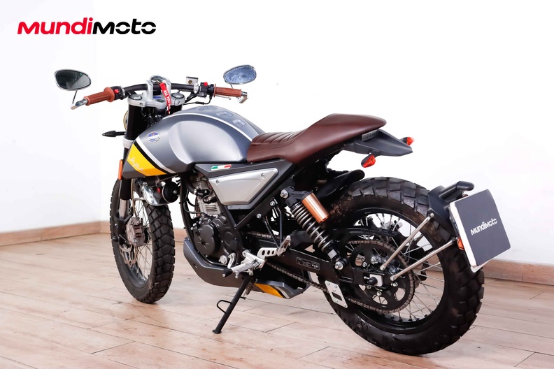Motorbike image 6