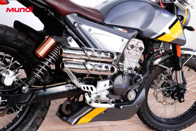 Motorbike image 3