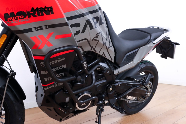 Motorbike image 8