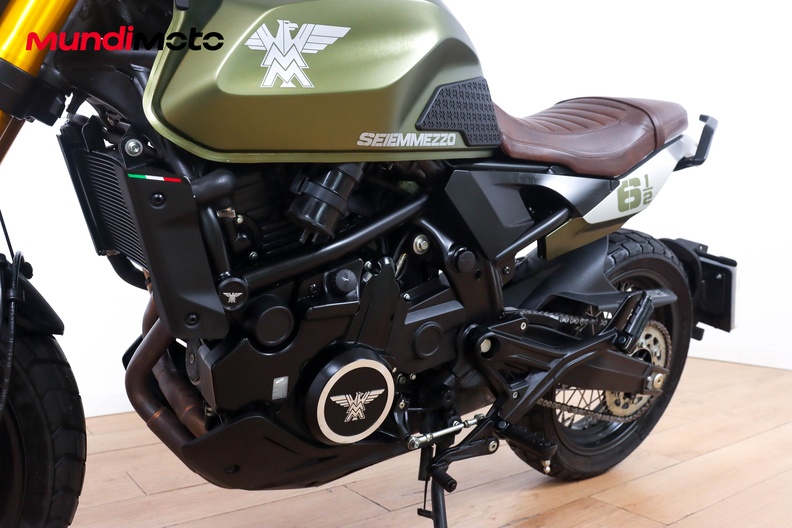 Motorbike image 8