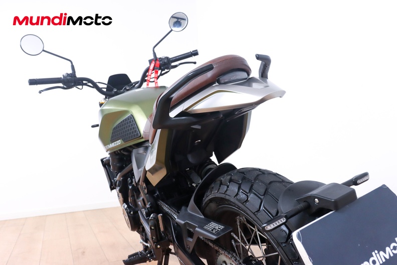 Motorbike image 9