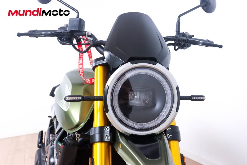 Motorbike image 4