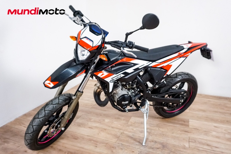 Motorbike image 6