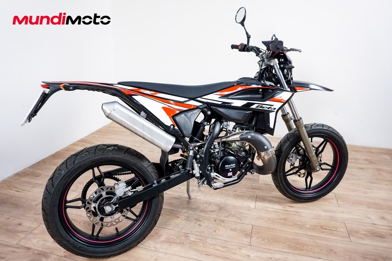 Motorbike image 2