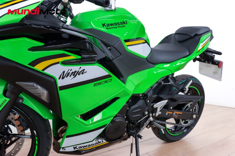 Motorbike image 9